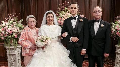 sheldon demande amy en mariage|Big Bang Theory : Mayim Bialik a souffert en filmant le。